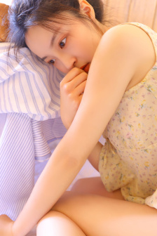 老师办公室狂肉校花H寝室视频